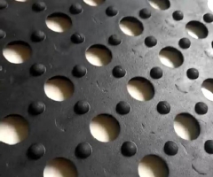 防油防滑帶孔排水地墊