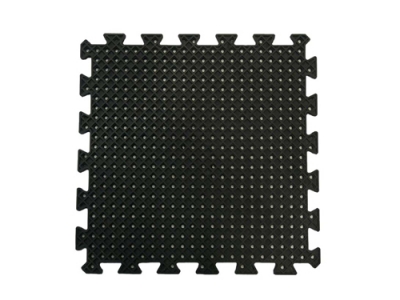 “生態(tài)排水”聯(lián)鎖橡膠排水瓦